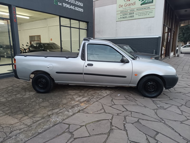 COURIER 1.3 MPI 8V GASOLINA 2P MANUAL - 1999 - FLORES DA CUNHA