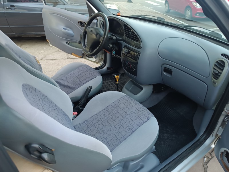 COURIER 1.3 MPI 8V GASOLINA 2P MANUAL - 1999 - FLORES DA CUNHA