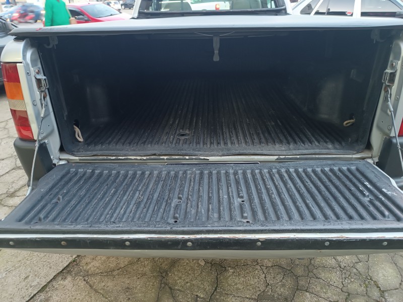 COURIER 1.3 MPI 8V GASOLINA 2P MANUAL - 1999 - FLORES DA CUNHA