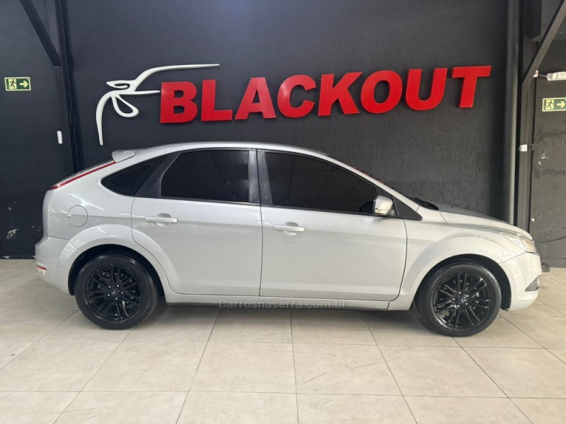 FOCUS 2.0 FC 16V GASOLINA 4P MANUAL - 2009 - CAMPO BOM
