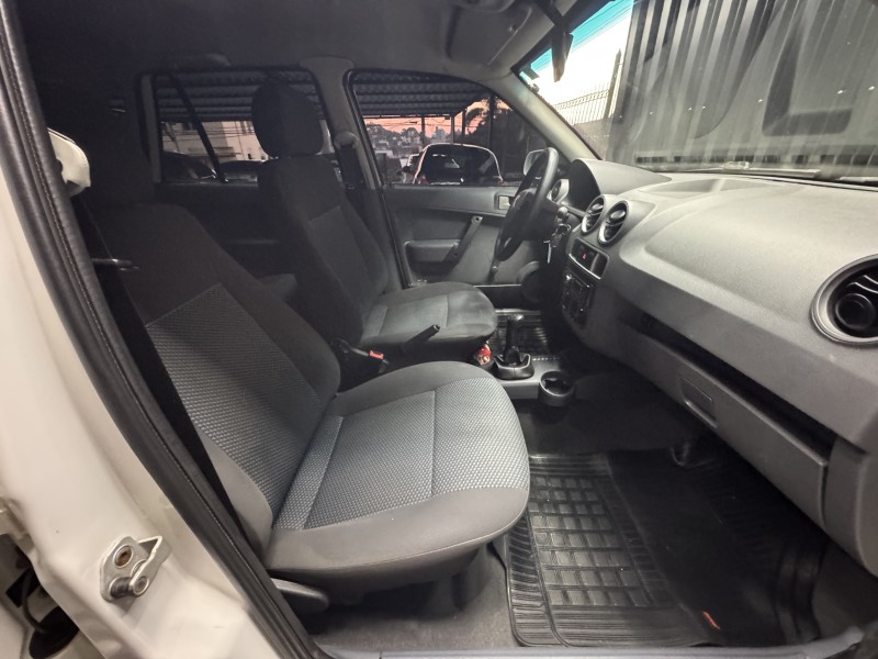 GOL 1.0 MI TREND 8V FLEX 4P MANUAL - 2013 - CAXIAS DO SUL