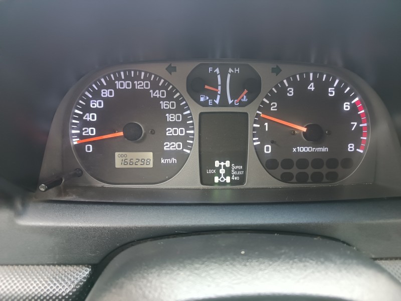 PAJERO TR4 2.0 4X4 16V 131CV GASOLINA 4P MANUAL - 2003 - FLORES DA CUNHA
