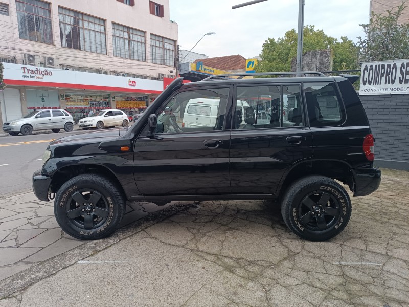 PAJERO TR4 2.0 4X4 16V 131CV GASOLINA 4P MANUAL - 2003 - FLORES DA CUNHA