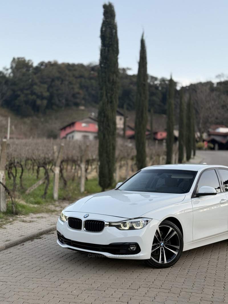 320I 2.0 SPORT 16V TURBO ACTIVE FLEX 4P AUTOMÁTICO - 2018 - CAXIAS DO SUL