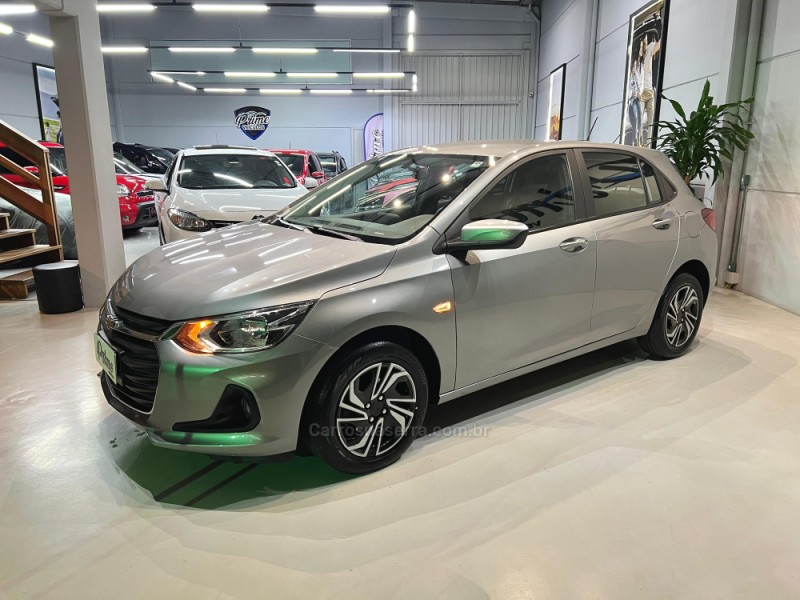 ONIX 1.0 LT 12V TURBO FLEX 4P MANUAL - 2024 - ESTâNCIA VELHA