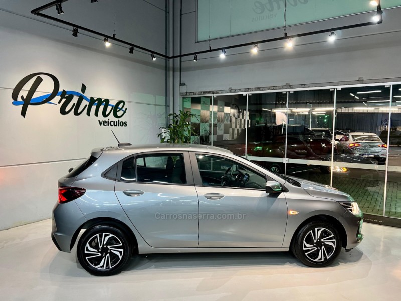 ONIX 1.0 LT 12V TURBO FLEX 4P MANUAL - 2024 - ESTâNCIA VELHA