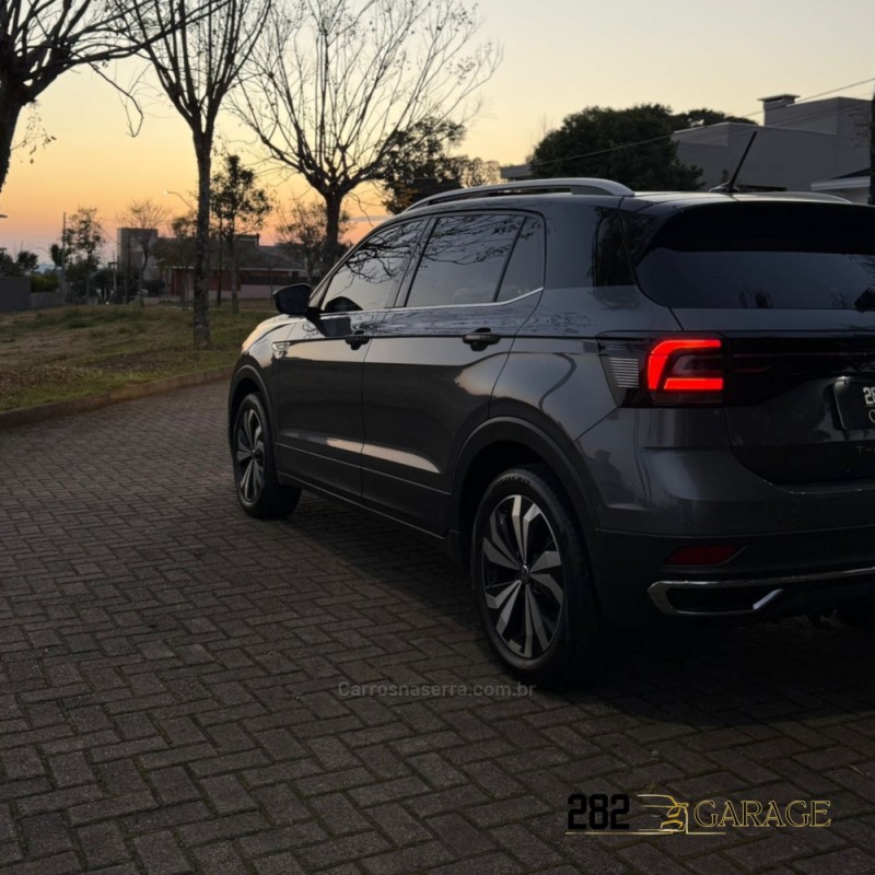 T-CROSS 1.4 HIGHLINE TSI 16V FLEX 4P AUTOMÁTICO - 2022 - FARROUPILHA