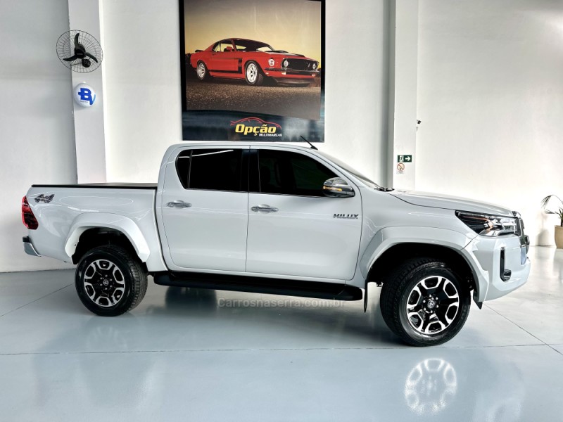 HILUX 2.8 SRX PLUS 4X4 CD TURBO DIESEL 4P AUTOMÁTICO - 2024 - NOVO HAMBURGO