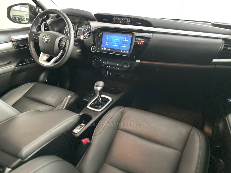 HILUX 2.8 SRX PLUS 4X4 CD TURBO DIESEL 4P AUTOMÁTICO - 2024 - NOVO HAMBURGO