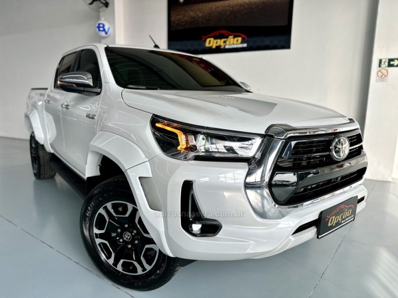 HILUX 2.8 SRX PLUS 4X4 CD TURBO DIESEL 4P AUTOMÁTICO - 2024 - NOVO HAMBURGO