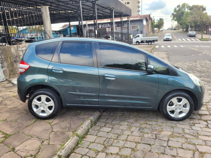 FIT 1.4 LX 8V FLEX 4P MANUAL - 2009 - CAXIAS DO SUL