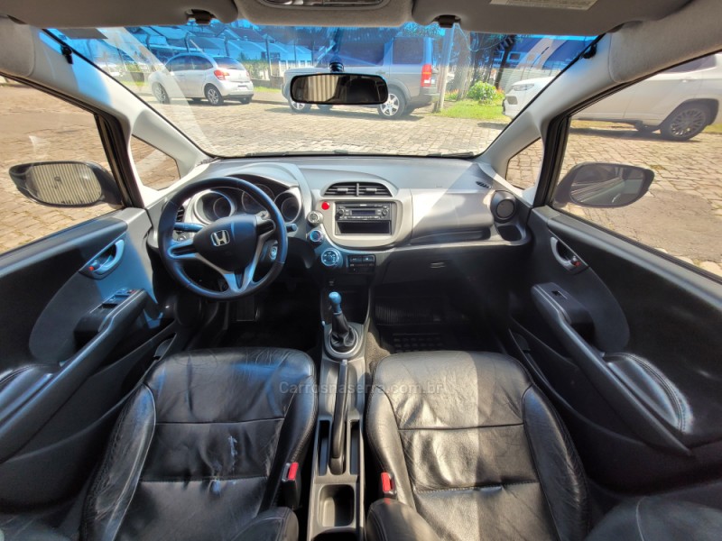 FIT 1.4 LX 8V FLEX 4P MANUAL - 2009 - CAXIAS DO SUL