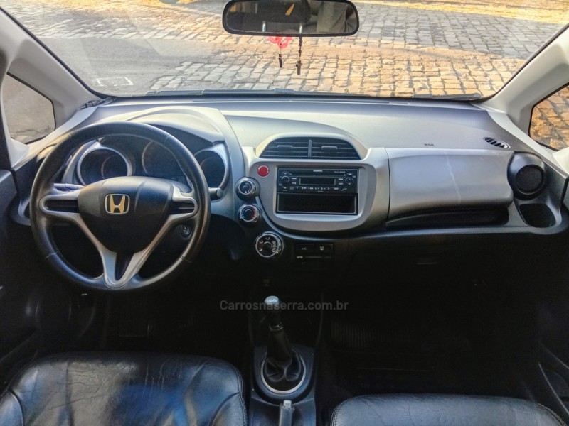 FIT 1.4 LX 8V FLEX 4P MANUAL - 2009 - CAXIAS DO SUL