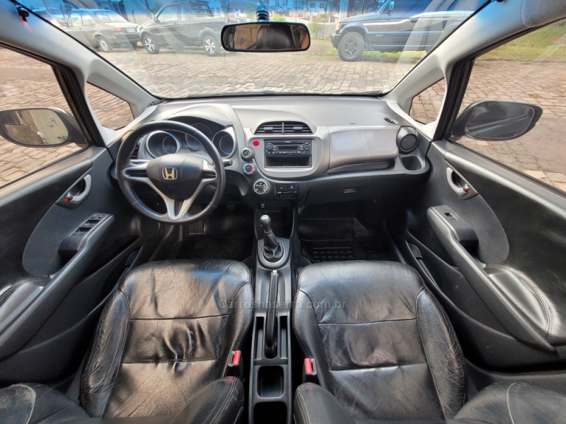 FIT 1.4 LX 8V FLEX 4P MANUAL - 2009 - CAXIAS DO SUL