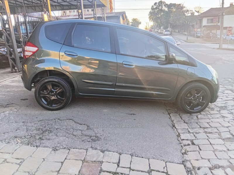 FIT 1.4 LX 8V FLEX 4P MANUAL - 2009 - CAXIAS DO SUL