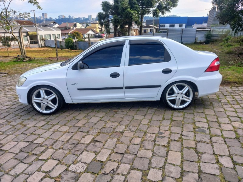 PRISMA 1.4 MPFI JOY 8V FLEX 4P MANUAL - 2010 - CAXIAS DO SUL
