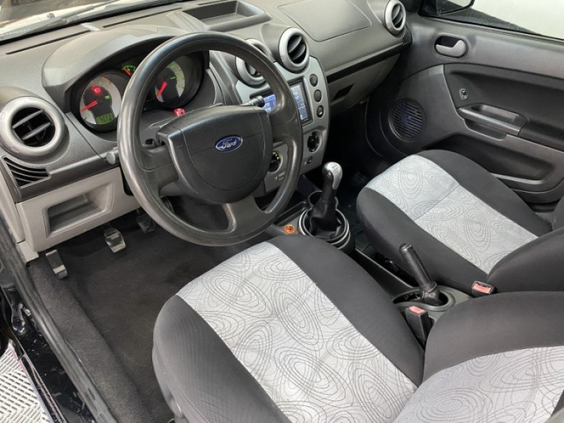 FIESTA 1.6 MPI SEDAN 8V FLEX 4P MANUAL - 2009 - CAXIAS DO SUL