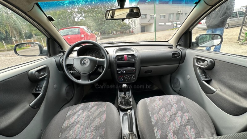 CORSA 1.0 MPFI 8V GASOLINA 4P MANUAL - 2003 - NOVO HAMBURGO