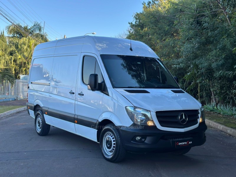 SPRINTER 2.2 415 CDI FURGÃO EXTRA LONGO TETO ALTO 3P DIESEL MANUAL - 2018 - NOVO HAMBURGO
