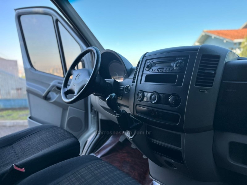 SPRINTER 2.2 415 CDI FURGÃO EXTRA LONGO TETO ALTO 3P DIESEL MANUAL - 2018 - NOVO HAMBURGO