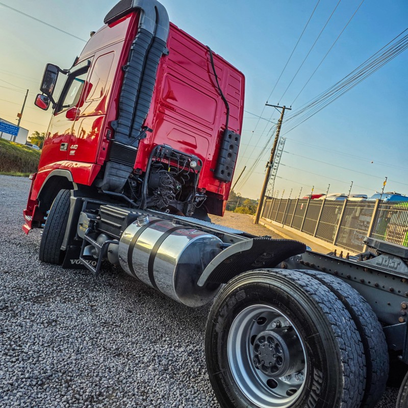 FH 440 GLOBETROTTER 6X2 - 2010 - GARIBALDI