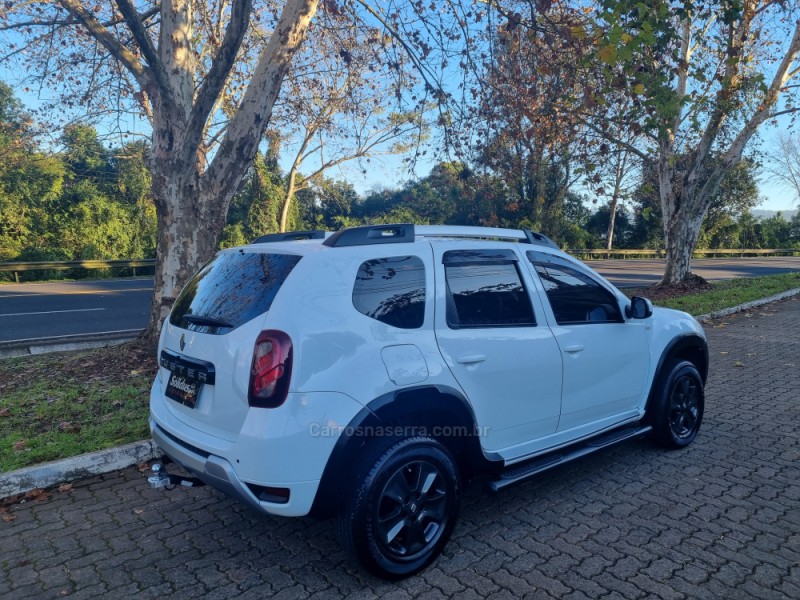 DUSTER 1.6 DYNAMIQUE 4X2 16V FLEX 4P MANUAL - 2016 - DOIS IRMãOS