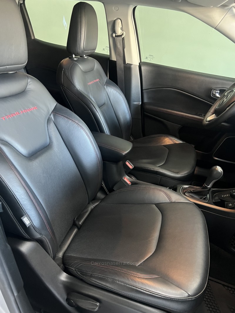 COMPASS 2.0 16V DIESEL TRAILHAWK 4X4 AUTOMÁTICO - 2017 - BENTO GONçALVES