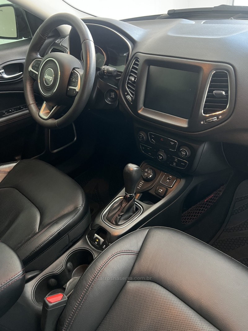 COMPASS 2.0 16V DIESEL TRAILHAWK 4X4 AUTOMÁTICO - 2017 - BENTO GONçALVES