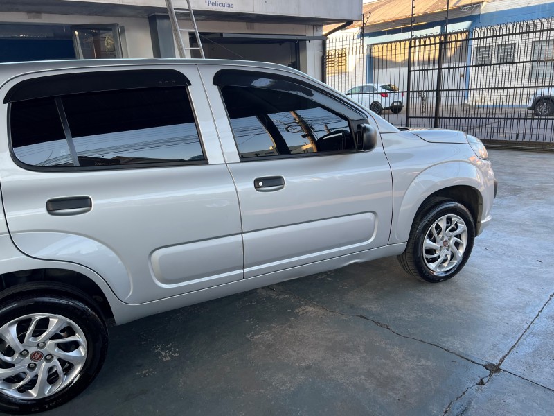 UNO 1.0 EVO ATTRACTIVE 8V FLEX 4P MANUAL - 2021 - CAXIAS DO SUL