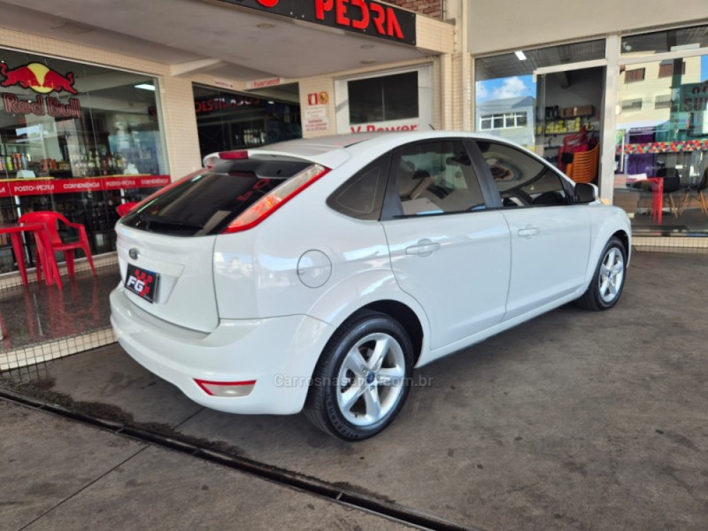 FOCUS 1.6 SE PLUS 16V FLEX 4P MANUAL - 2012 - ANTôNIO PRADO