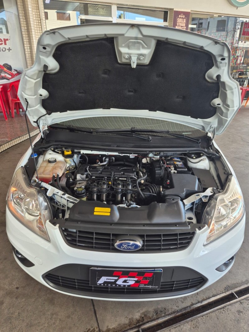 FOCUS 1.6 SE PLUS 16V FLEX 4P MANUAL - 2012 - ANTôNIO PRADO