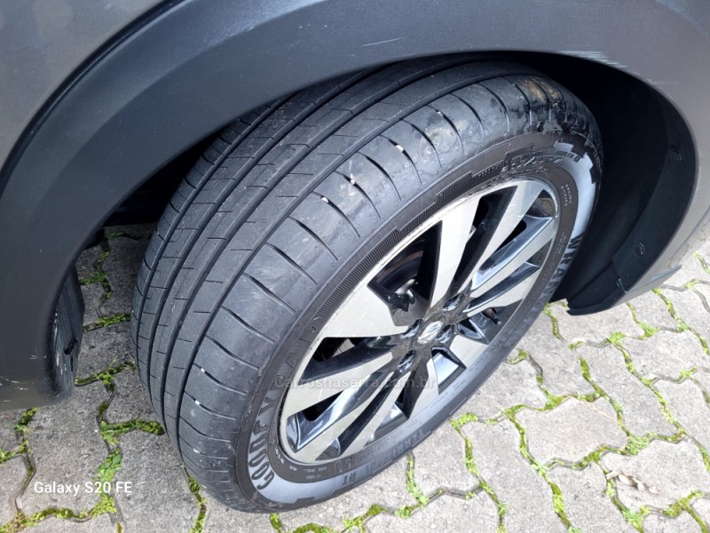 KICKS 1.6 16V FLEX SV 4P XTRONIC - 2018 - NOVA PRATA