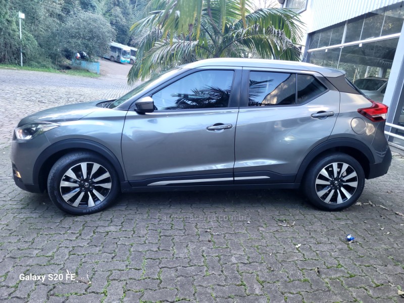 KICKS 1.6 16V FLEX SV 4P XTRONIC - 2018 - NOVA PRATA