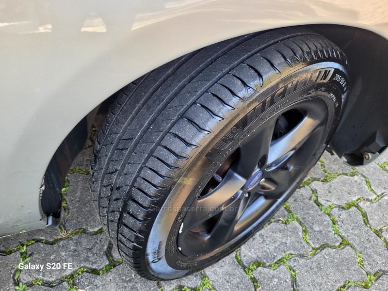 FOCUS 2.0 GLX SEDAN 16V GASOLINA 4P MANUAL - 2011 - NOVA PRATA