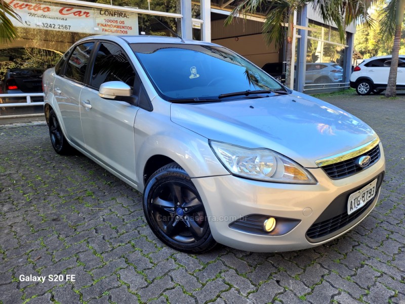 FOCUS 2.0 GLX SEDAN 16V GASOLINA 4P MANUAL - 2011 - NOVA PRATA