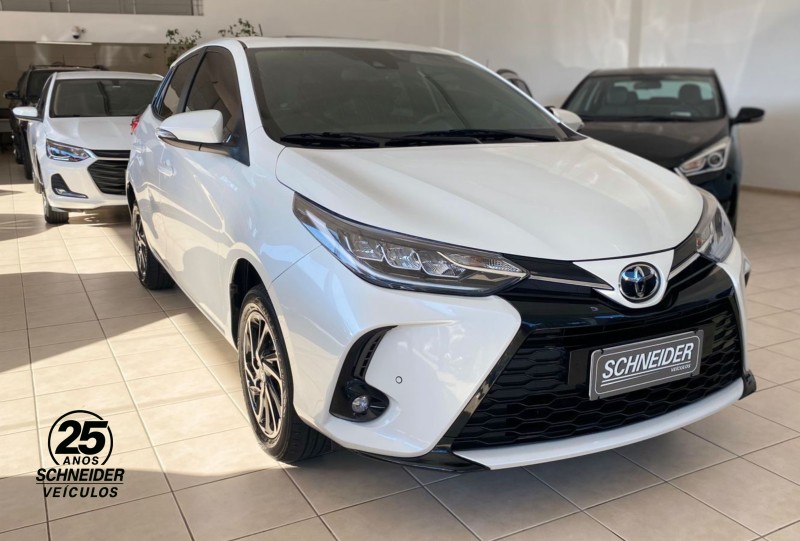 yaris 1.5 xls connect 16v flex 4p automatico 2025 nova petropolis