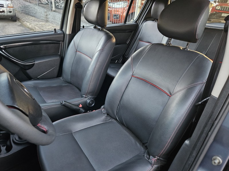 SANDERO 1.6 STEPWAY 16V FLEX 4P MANUAL - 2012 - CAXIAS DO SUL