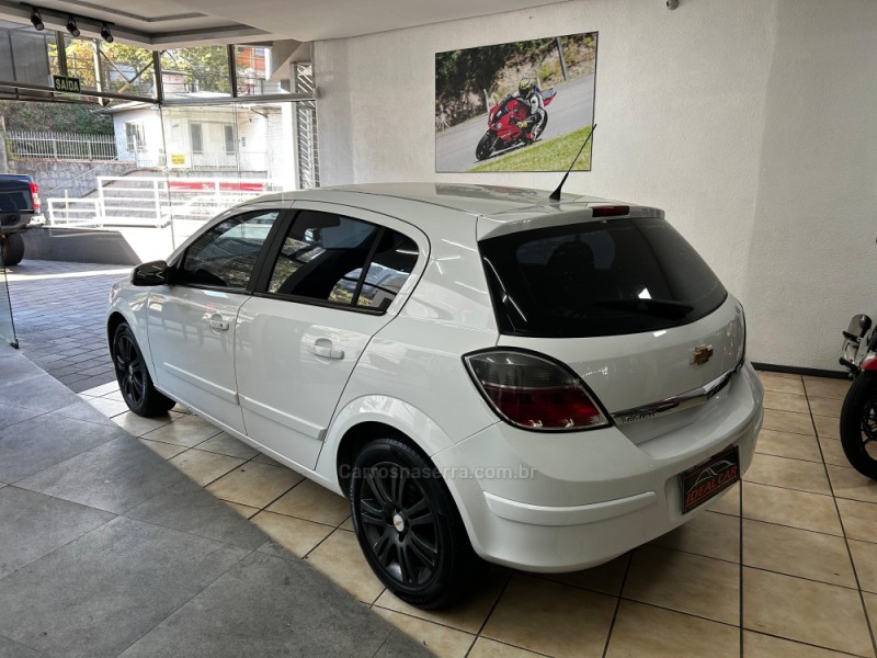 VECTRA 2.0 MPFI GT HATCH 8V FLEX 4P MANUAL - 2010 - CAXIAS DO SUL