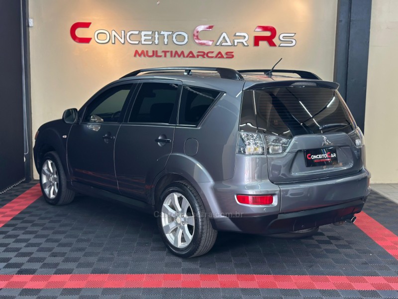OUTLANDER 2.0 COMFORT 16V GASOLINA 4P AUTOMÁTICO - 2013 - NOVO HAMBURGO