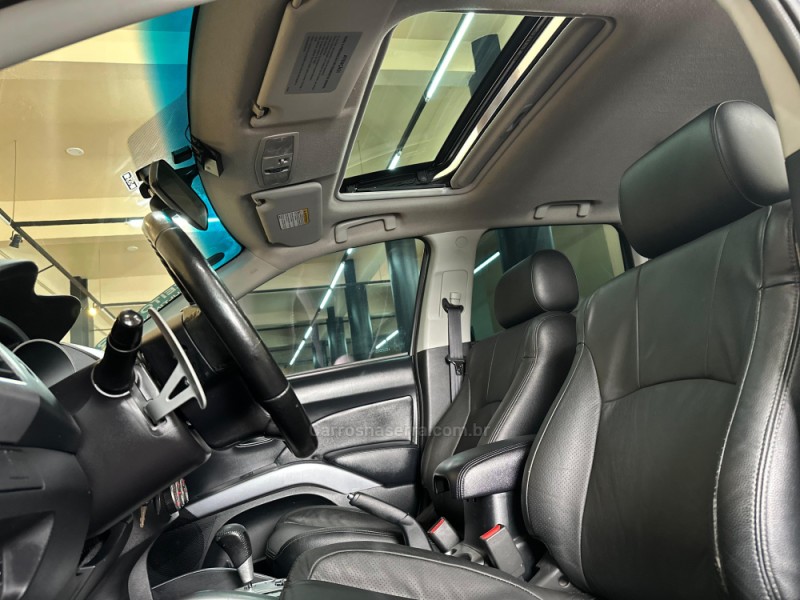 OUTLANDER 2.0 COMFORT 16V GASOLINA 4P AUTOMÁTICO - 2013 - NOVO HAMBURGO
