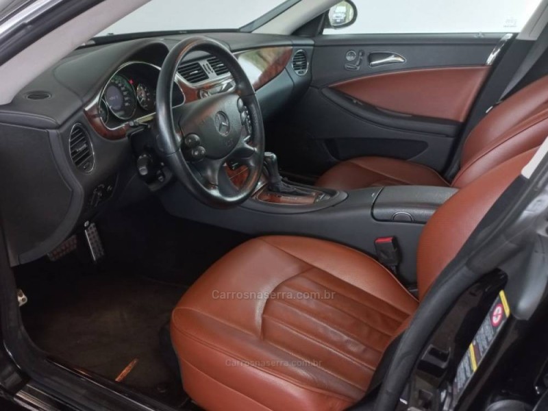 CLS 500 5.0 AVANTGARDE V8 GASOLINA 4P AUTOMÁTICO - 2005 - CAXIAS DO SUL