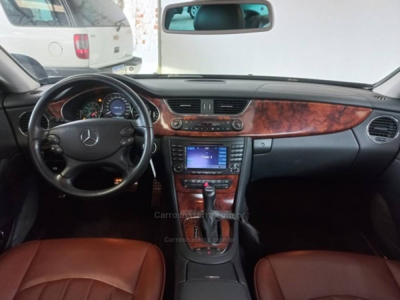 CLS 500 5.0 AVANTGARDE V8 GASOLINA 4P AUTOMÁTICO - 2005 - CAXIAS DO SUL