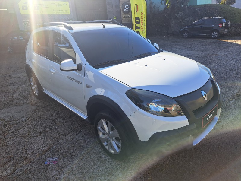 SANDERO 1.6 STEPWAY 8V FLEX 4P MANUAL - 2014 - FARROUPILHA
