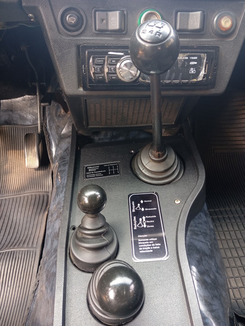 NIVA 1.6 4X4 GASOLINA 2P MANUAL - 1992 - CAXIAS DO SUL