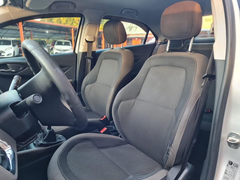 PRISMA 1.4 MPFI LT 8V FLEX 4P MANUAL - 2013 - CANELA
