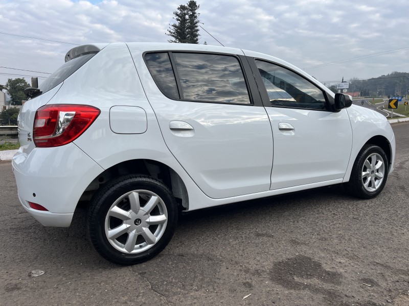 SANDERO 1.6 EXPRESSION 8V FLEX 4P MANUAL - 2015 - DOIS IRMãOS