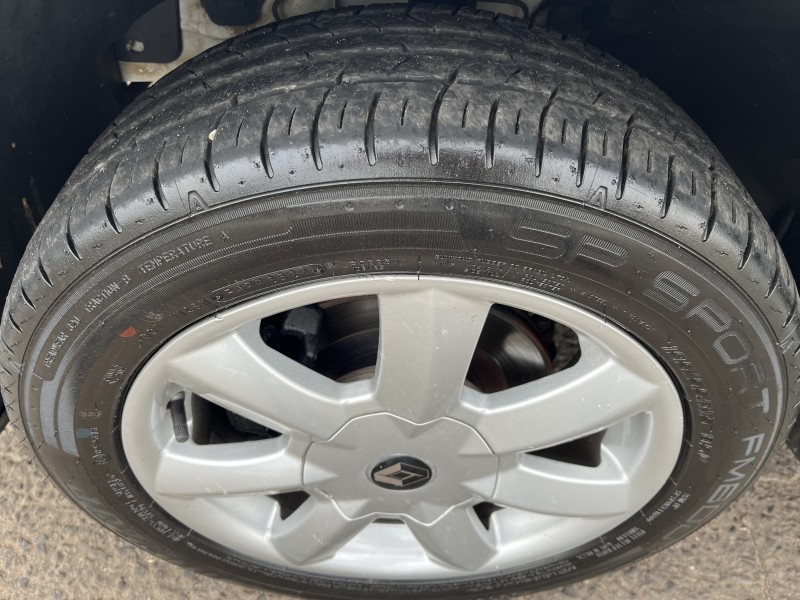 SANDERO 1.6 EXPRESSION 8V FLEX 4P MANUAL - 2015 - DOIS IRMãOS