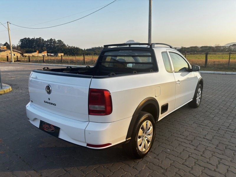 SAVEIRO 1.6 MI TRENDLINE CE 8V FLEX 2P MANUAL - 2017 - CANDELáRIA