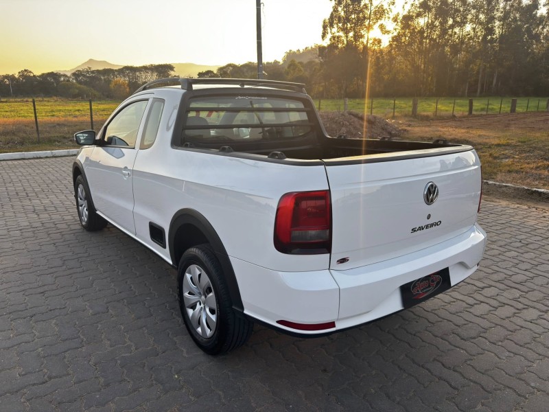 SAVEIRO 1.6 MI TRENDLINE CE 8V FLEX 2P MANUAL - 2017 - CANDELáRIA