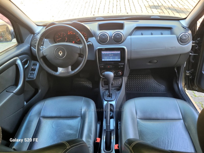 DUSTER 2.0 DYNAMIQUE 4X2 16V FLEX 4P AUTOMÁTICO - 2015 - NOVA PRATA